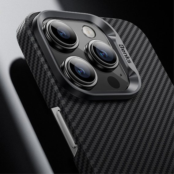 Чехол BENKS Kevlar для iPhone 15 Plus, углеродное волокно, чёрный