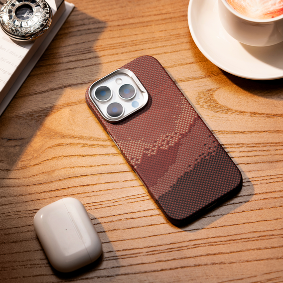 Чехол Benks Magnetic Golden Tide Kevlar 600D для iPhone 16 Pro Max