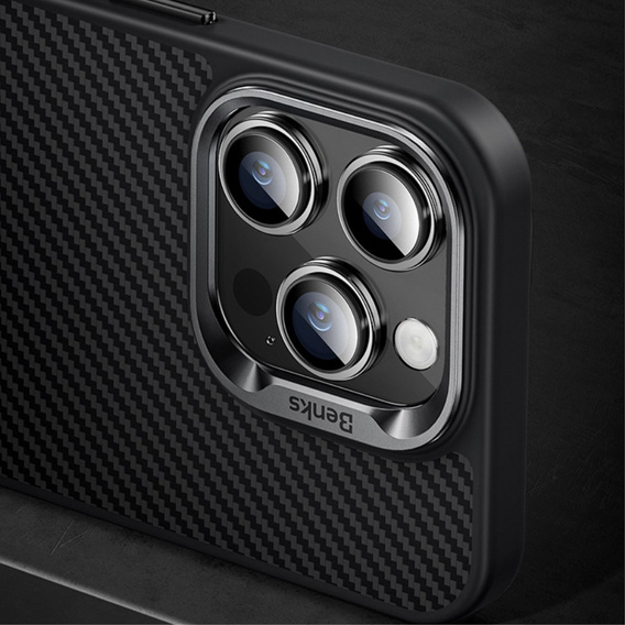 Чехол BENKS Kevlar для iPhone 15 Pro Max, для MagSafe, Carbon Fiber, чёрный