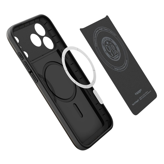 Чехол Spigen для iPhone 17 Pro, Thin Fit MagSafe, черный