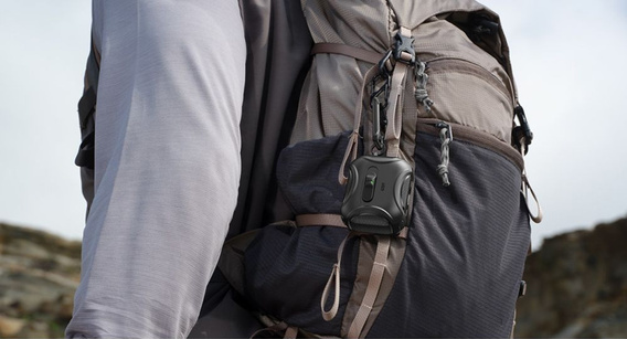 Чехол для наушников с MagSafe ESR Cyber FlickLock для Apple AirPods Pro 3