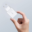 SPIGEN PowerArc PE2007 Uniwersalna Ładowarka Sieciowa PD60W/QC3.0, White