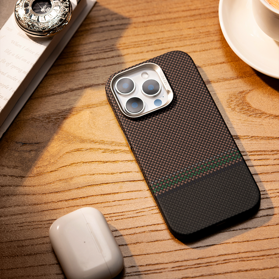 Чохол BENKS Kevlar Magnetic Armor Pro Prestige 600D Y065 для MagSafe з активною кнопкою для iPhone 16 Pro