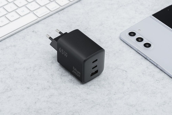 Сетевое зарядное устройство XO CE12, USB-C, 20 Вт + кабель USB-C - Lightning, белый